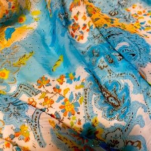 Gorgeous scarf/cover